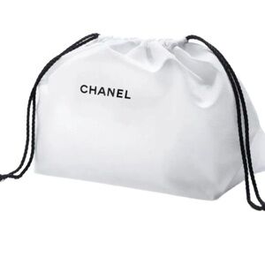 CHANEL NWOT organic white cotton drawstring bag🖤Black CHANEL logo on pouch